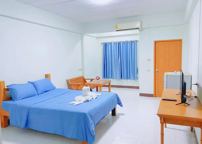 พีพี วิลล่า บางแสน รีสอร์ท