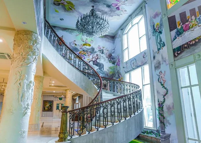 V20 Boutique Jacuzzi Hotel