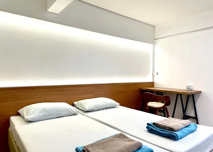 Films House Hostel
