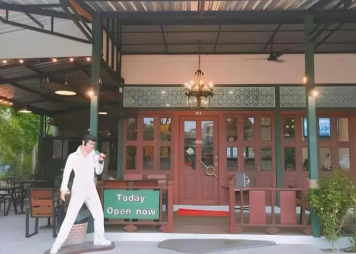 Sunday J Resort & Restaurant